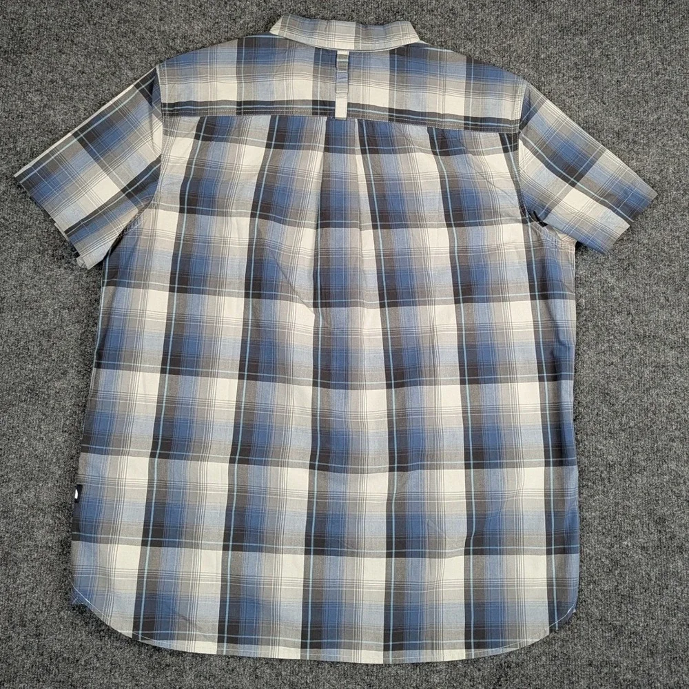 The North Face Mens XL Blue Grey Plaid Short Sleeve Button Up Shirt Logo Tag